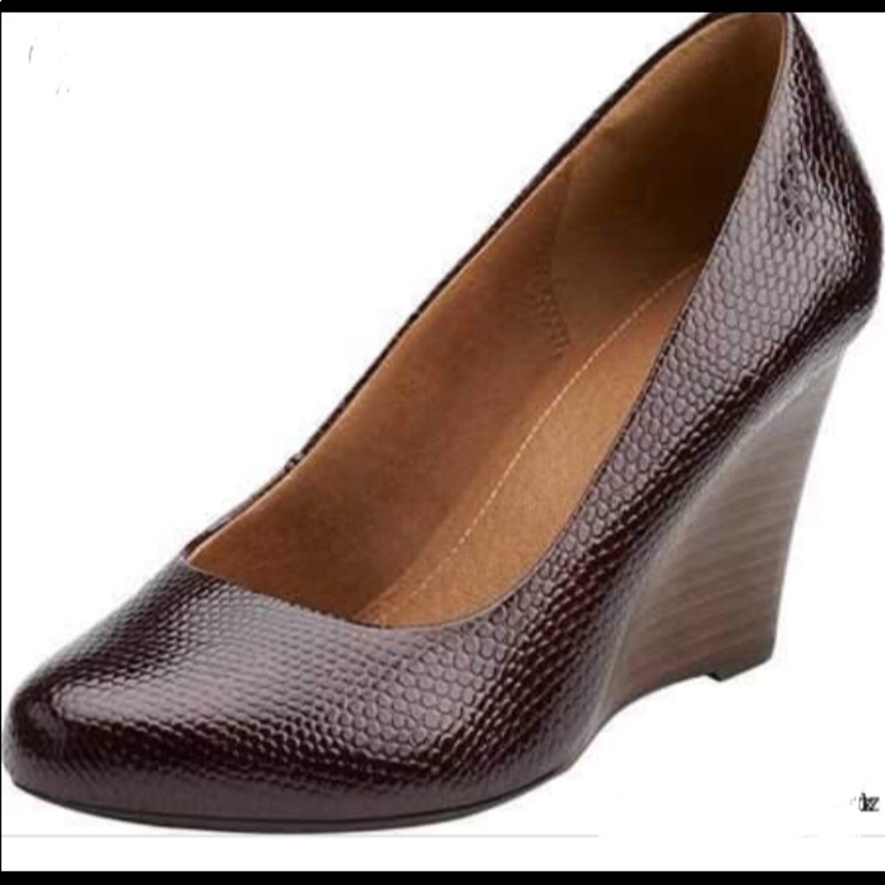 Clark’s Artisan Wedge